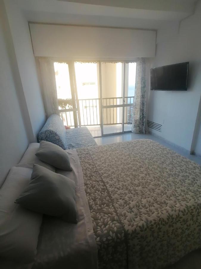 Lovely Apartment In Front Of The Beach. Fuengirola Esterno foto